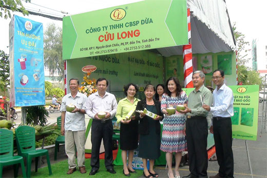 Ra[-]mắt[-]sản[-]phẩm[-]“Ống[-]hút[-]dừa[-]làm[-]từ[-]nước[-]dừa”